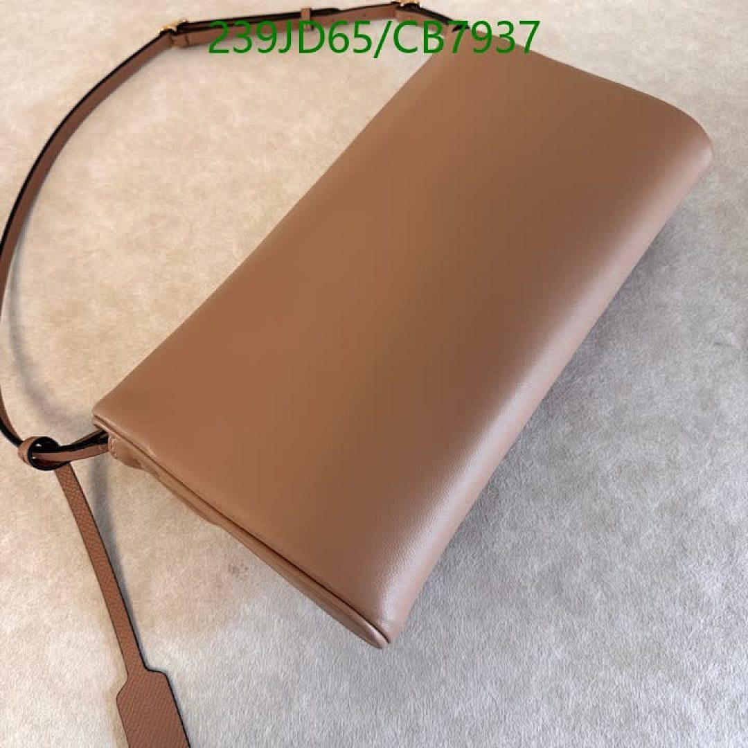 Valentino-Bag-Mirror Quality Code: CB7937 $: 239USD