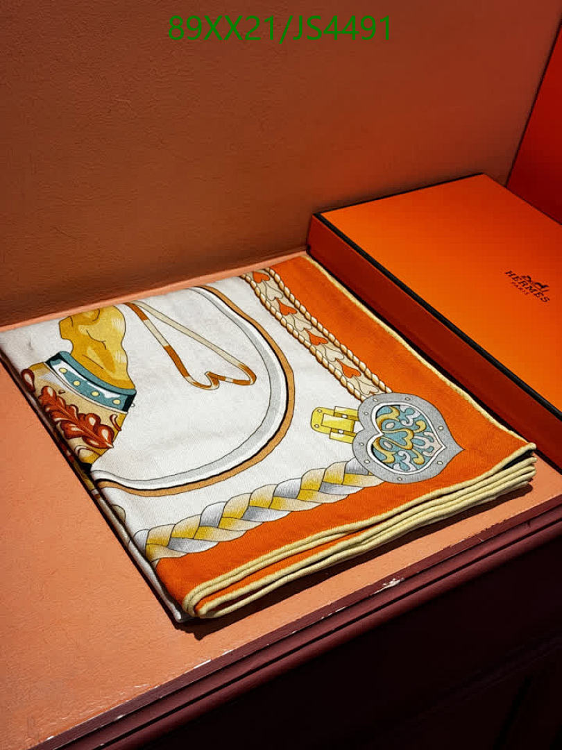 Hermes-Scarf Code: JS4491 $: 89USD