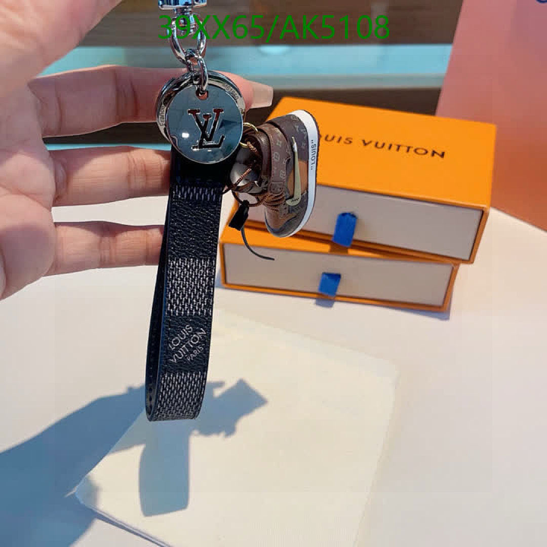 LV-Key pendant Code: AK5108 $: 39USD