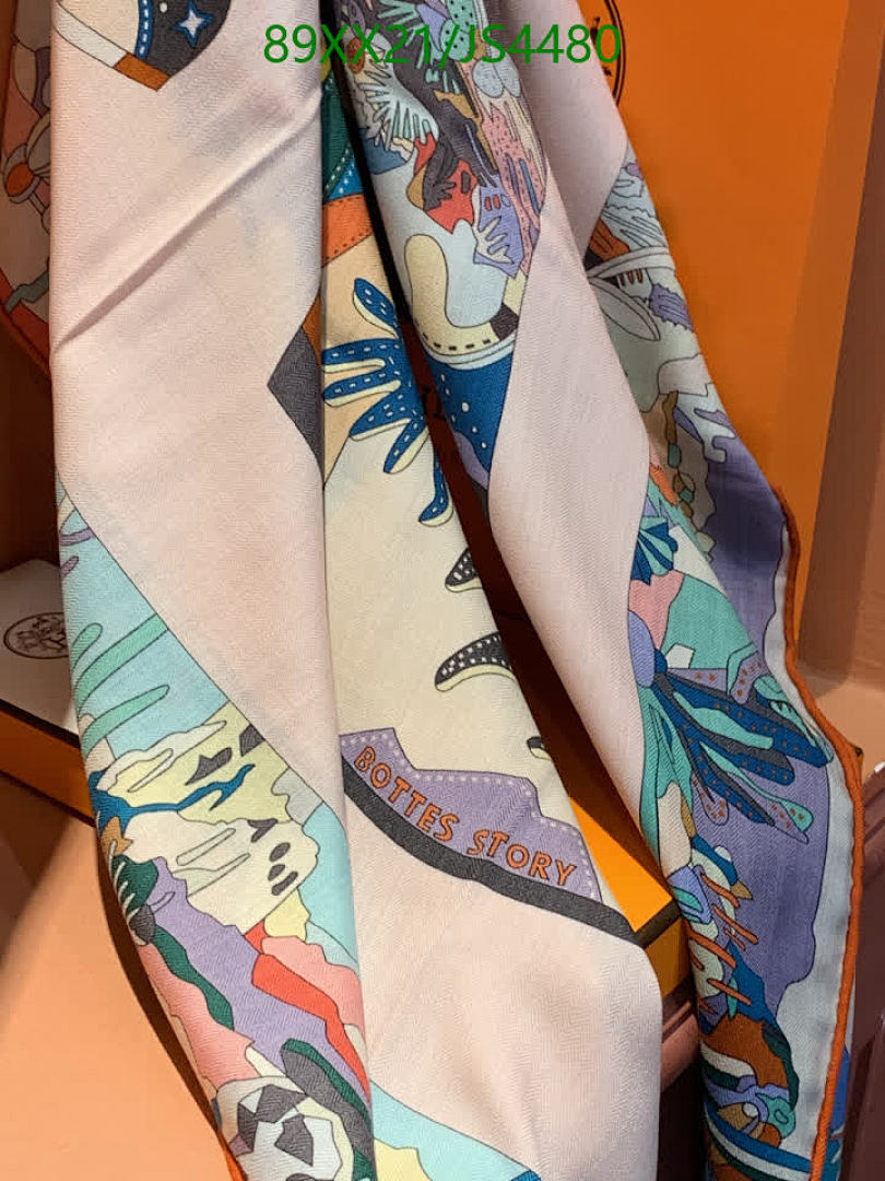 Hermes-Scarf Code: JS4480 $: 89USD