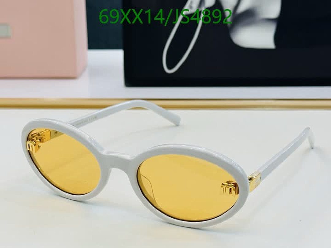 Miu Miu-Glasses Code: JS4892 $: 69USD