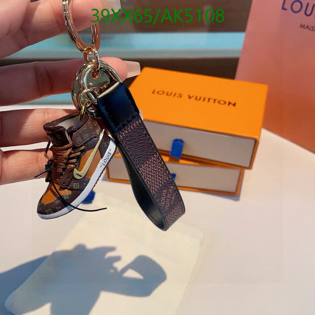 LV-Key pendant Code: AK5108 $: 39USD