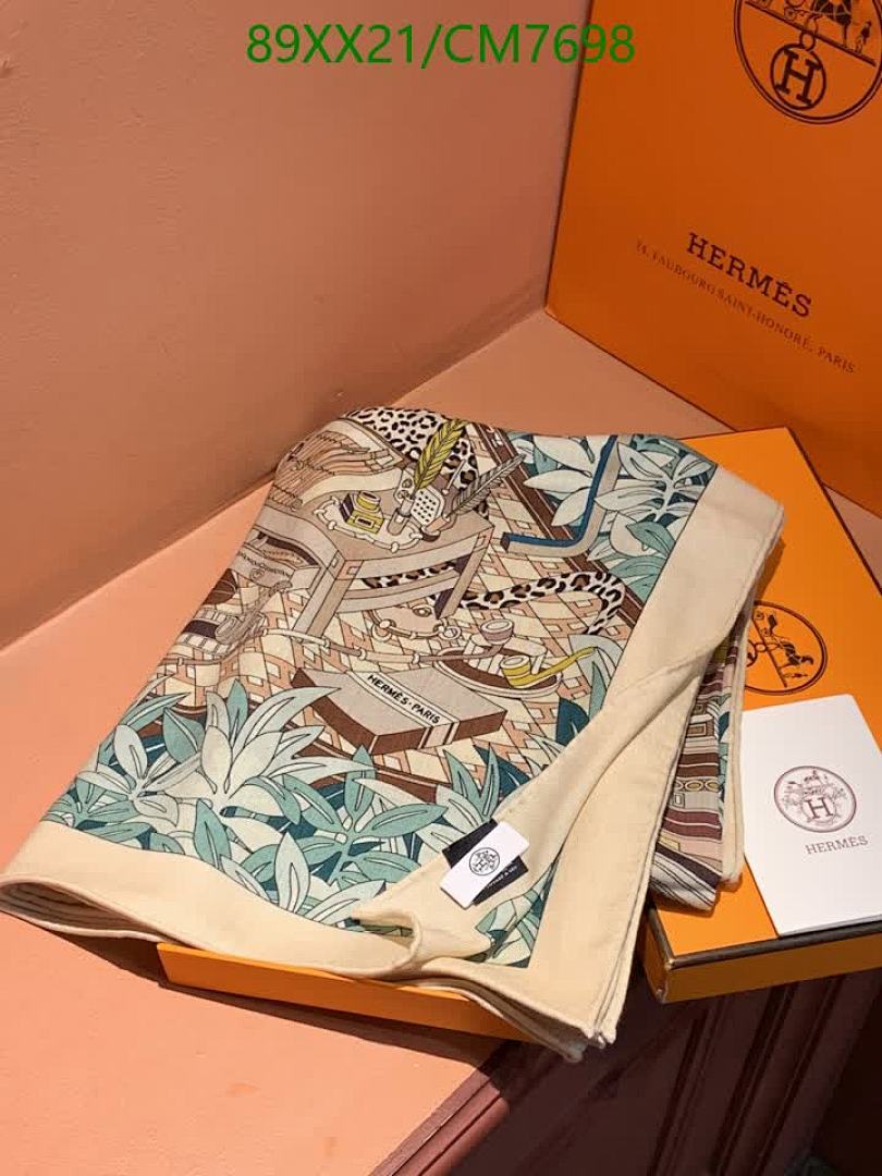 Hermes-Scarf Code: CM7698 $: 89USD