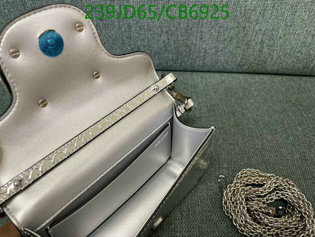 Valentino-Bag-Mirror Quality Code: CB6925 $: 239USD