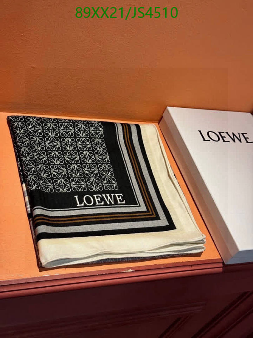 Loewe-Scarf Code: JS4510 $: 89USD