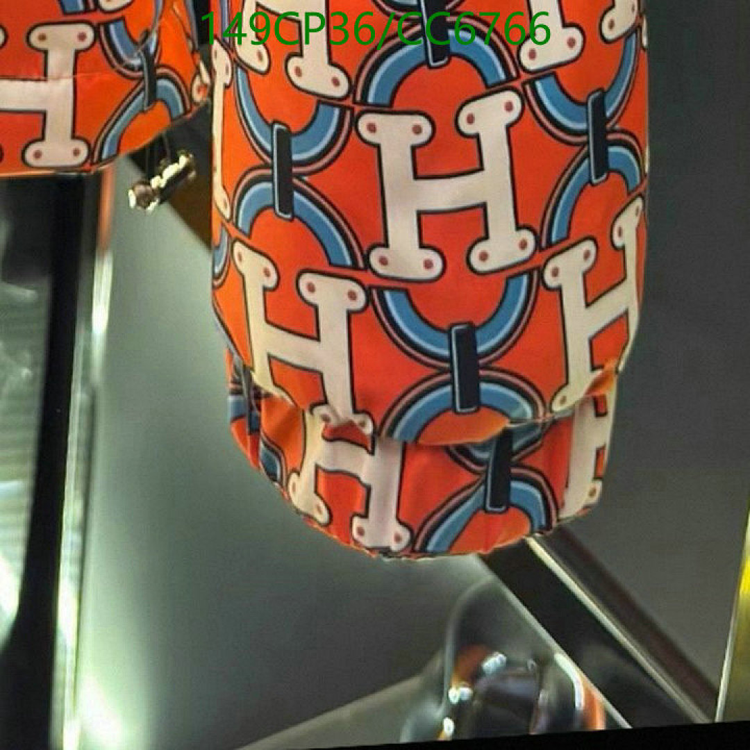 Hermes-Down jacket Women Code: CC6766 $: 149USD