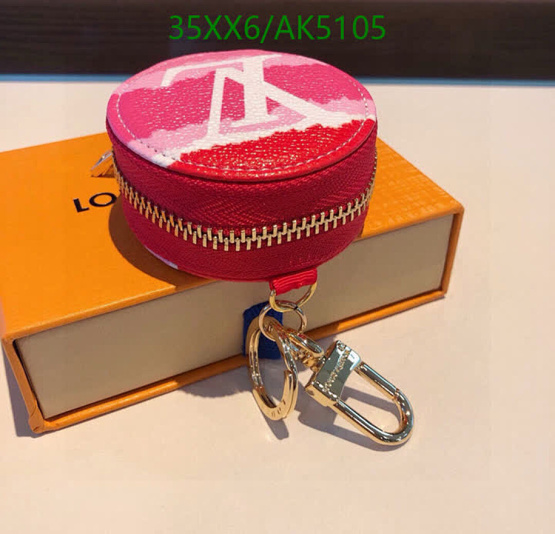 LV-Key pendant Code: AK5105 $: 35USD