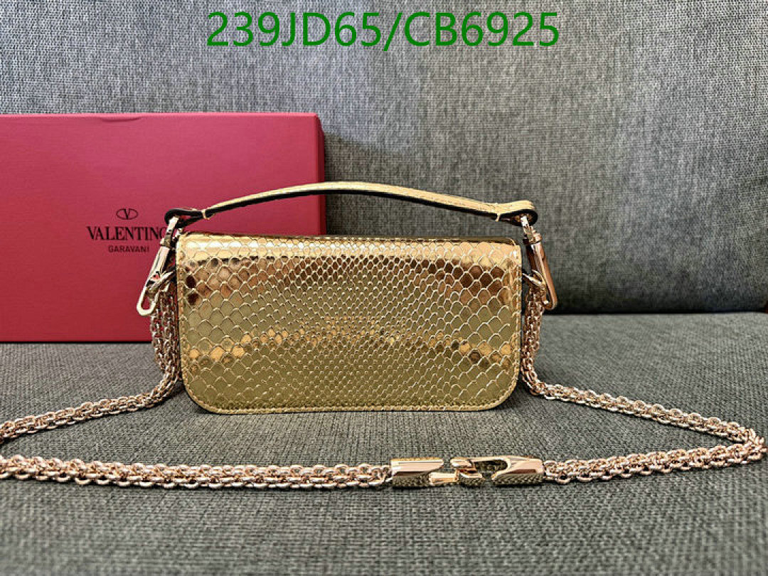 Valentino-Bag-Mirror Quality Code: CB6925 $: 239USD