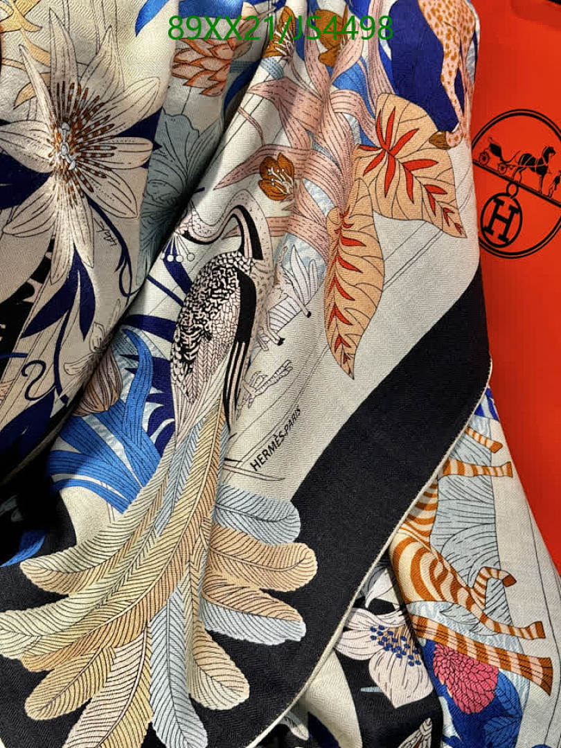 Hermes-Scarf Code: JS4498 $: 89USD