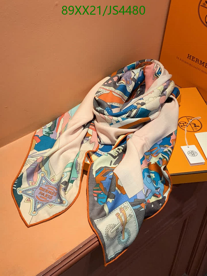 Hermes-Scarf Code: JS4480 $: 89USD