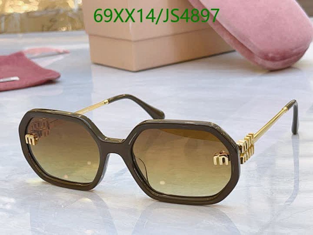 Miu Miu-Glasses Code: JS4897 $: 69USD