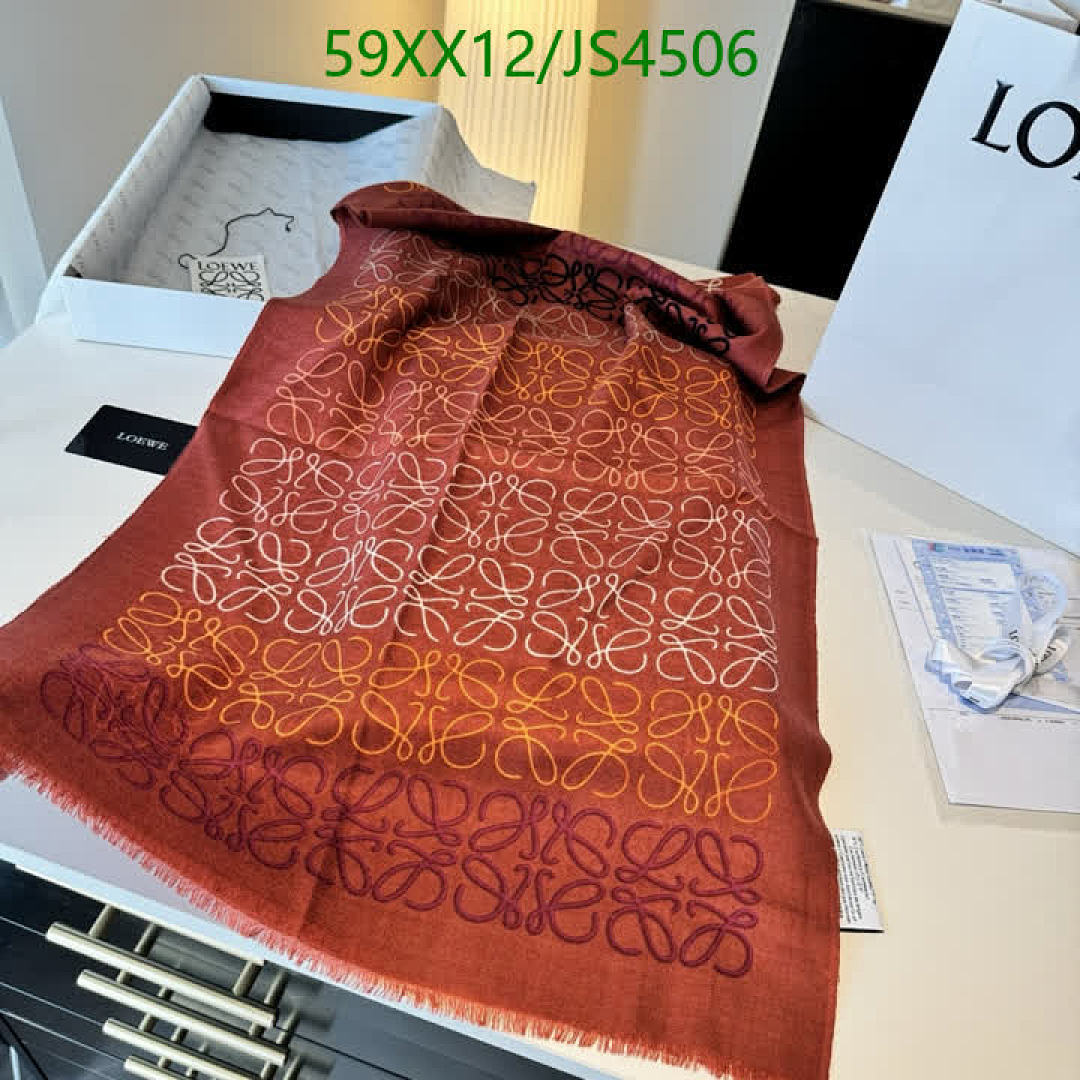 Loewe-Scarf Code: JS4506 $: 59USD