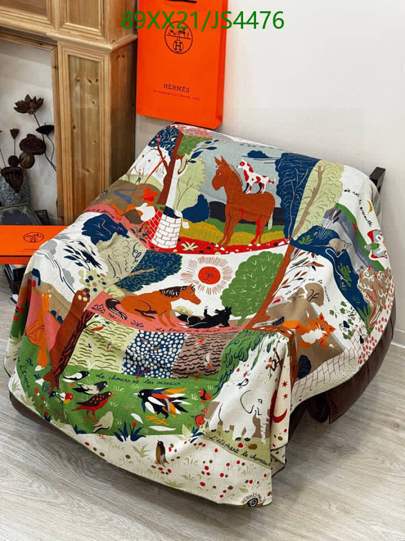 Hermes-Scarf Code: JS4476 $: 89USD