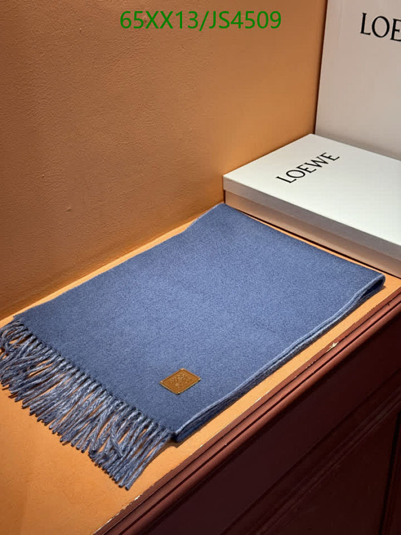 Loewe-Scarf Code: JS4509 $: 65USD