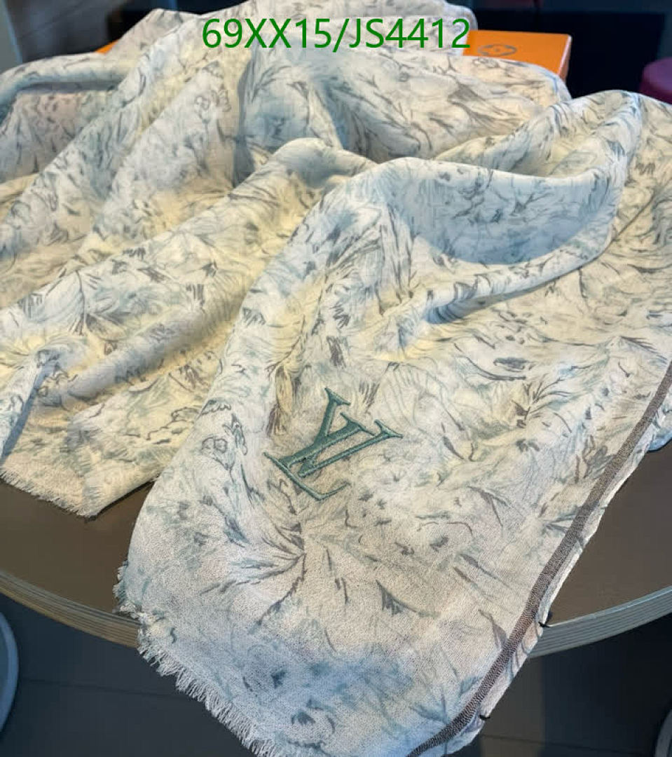 LV-Scarf Code: JS4412 $: 69USD
