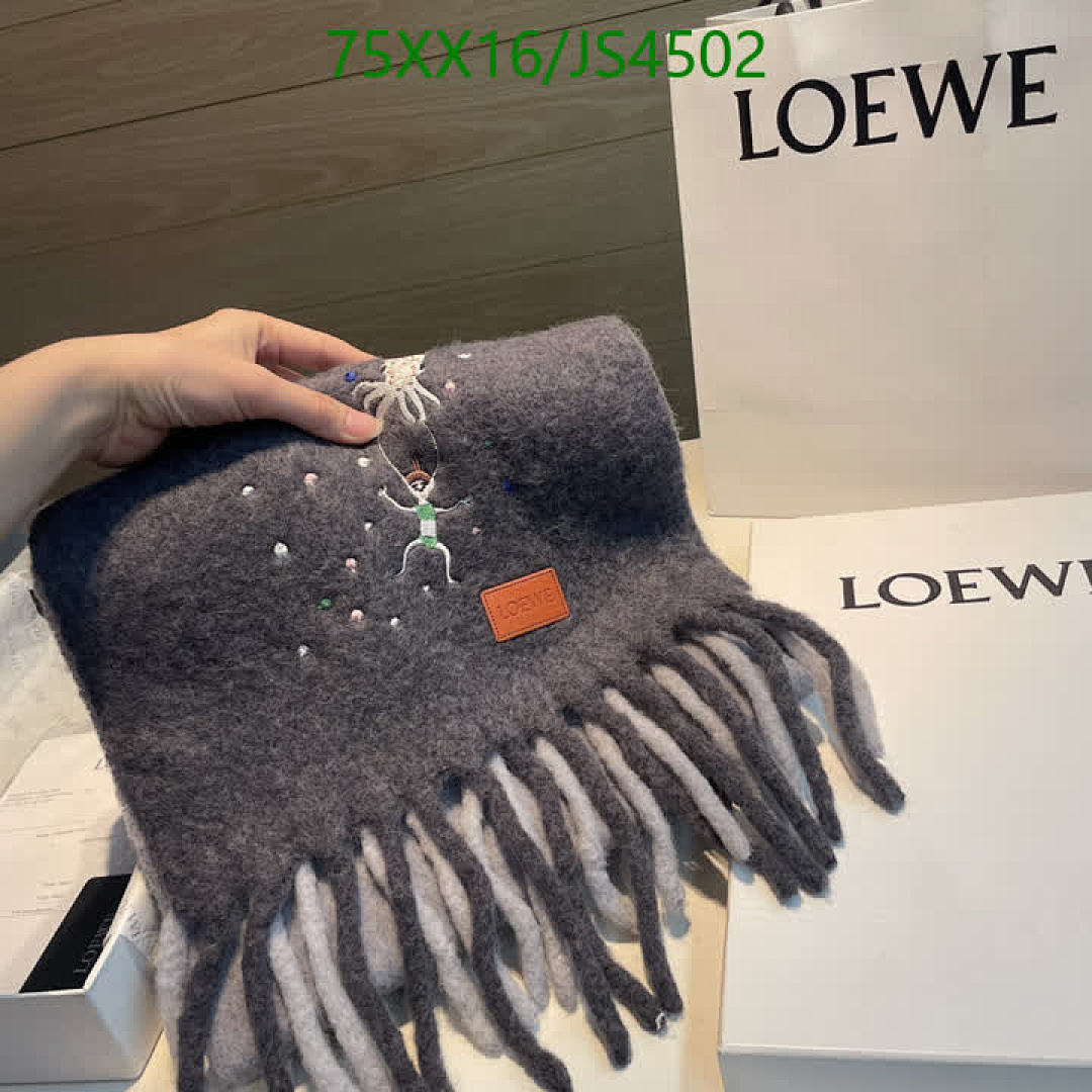 Loewe-Scarf Code: JS4502 $: 75USD