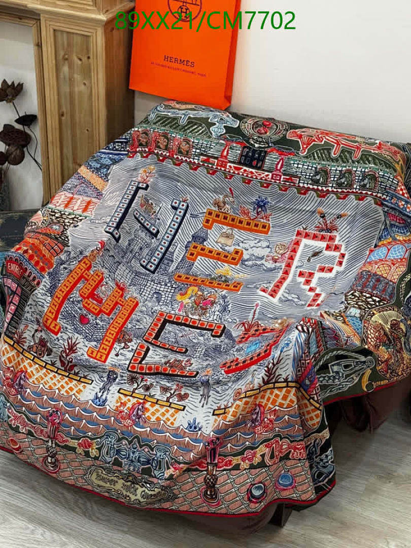 Hermes-Scarf Code: CM7702 $: 89USD