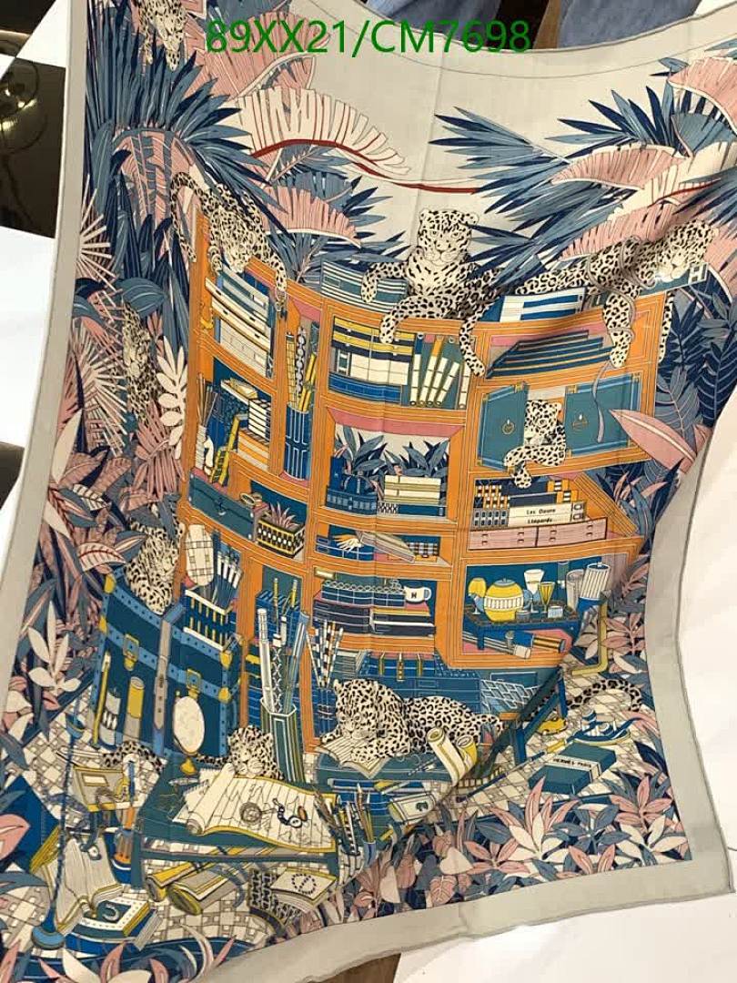 Hermes-Scarf Code: CM7698 $: 89USD