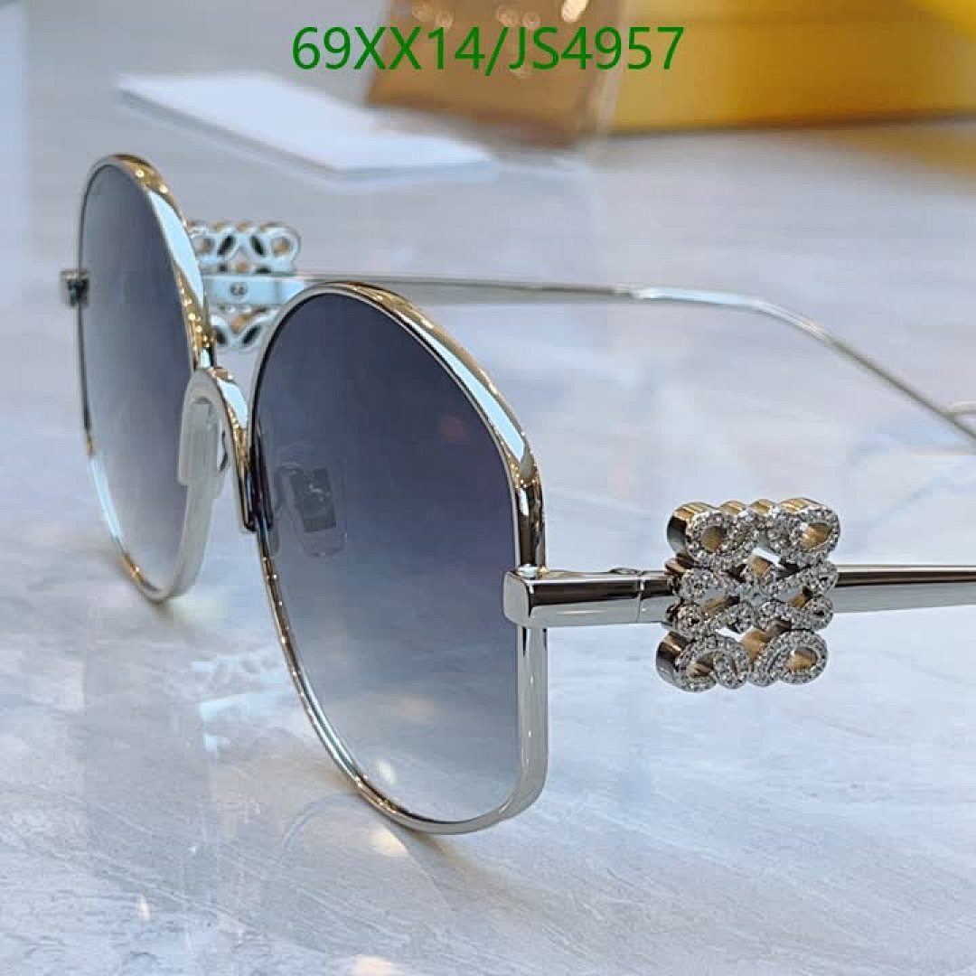 Loewe-Glasses Code: JS4957 $: 69USD