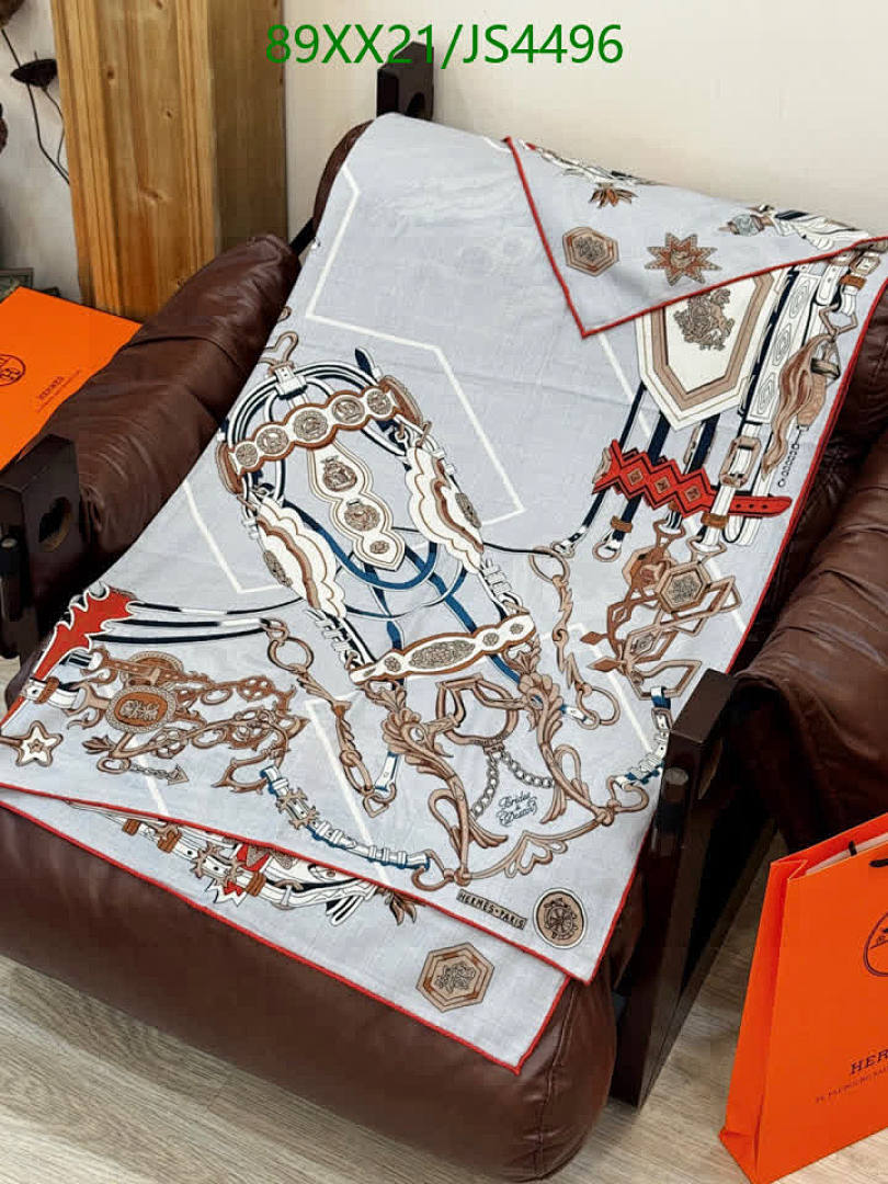Hermes-Scarf Code: JS4496 $: 89USD