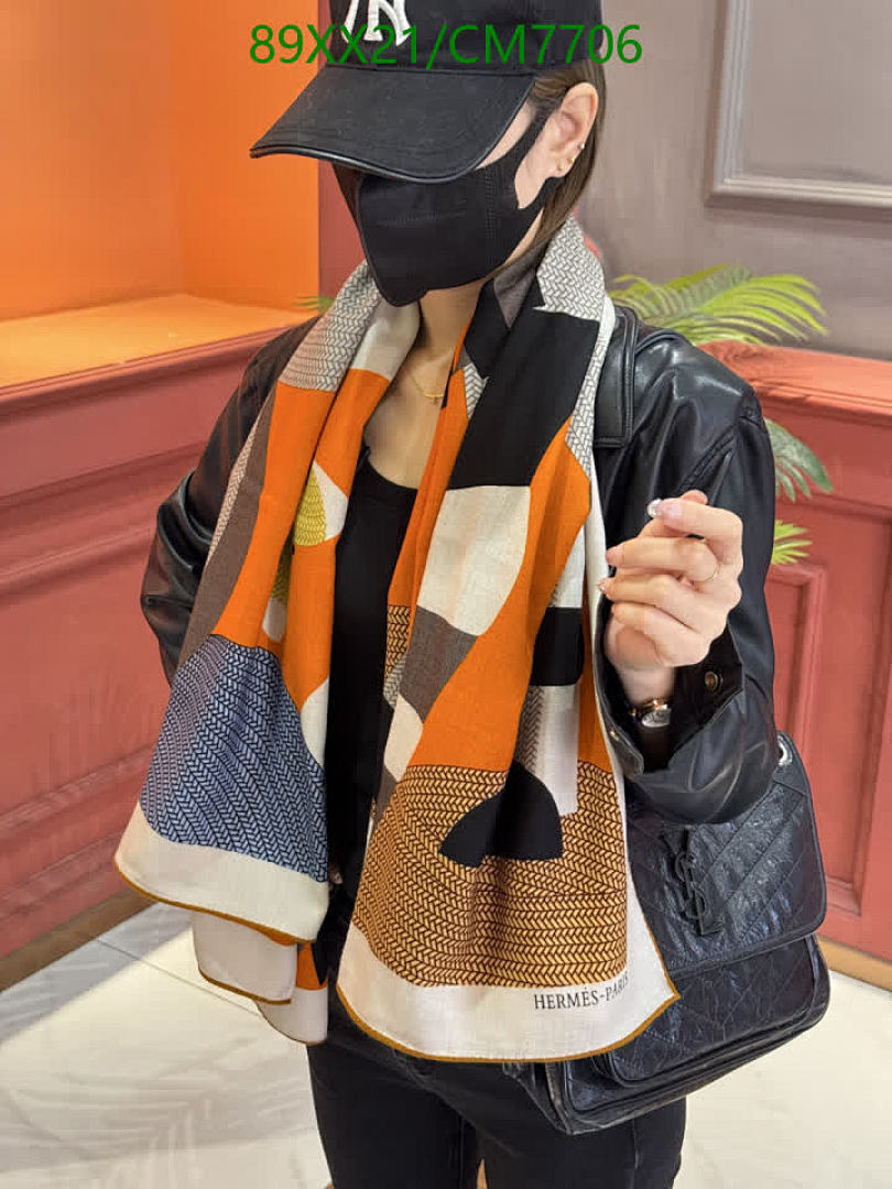 Hermes-Scarf Code: CM7706 $: 89USD