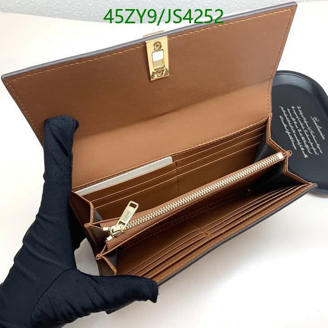 Celine-Wallet(4A) Code: JS4252 $: 45USD