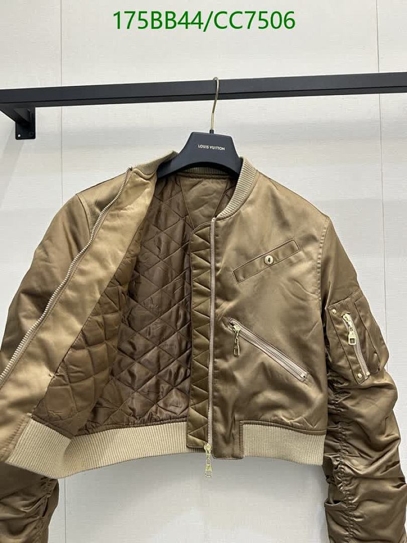 LV-Clothing Code: CC7506 $: 175USD