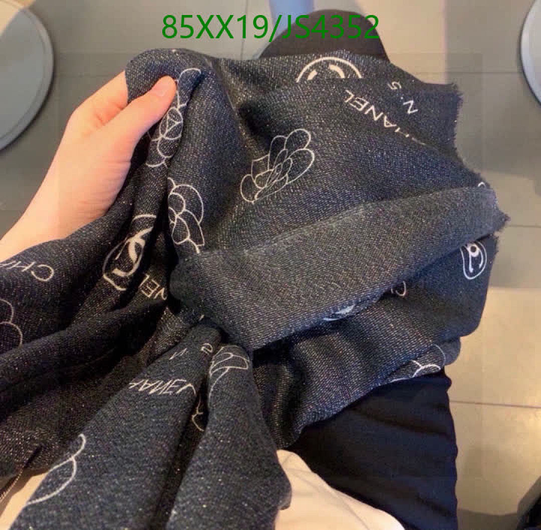 Chanel-Scarf Code: JS4352 $: 85USD
