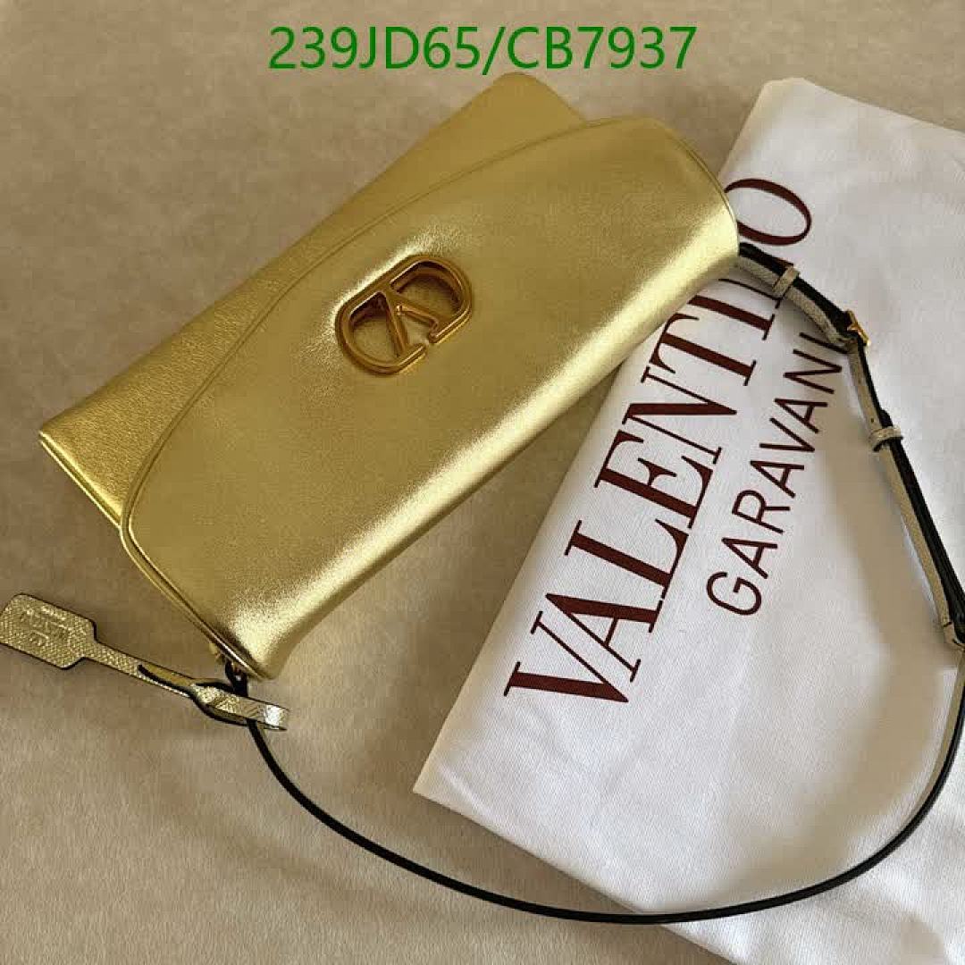 Valentino-Bag-Mirror Quality Code: CB7937 $: 239USD