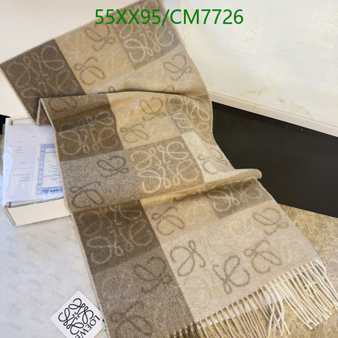 Loewe-Scarf Code: CM7726 $: 55USD