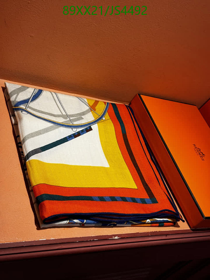 Hermes-Scarf Code: JS4492 $: 89USD