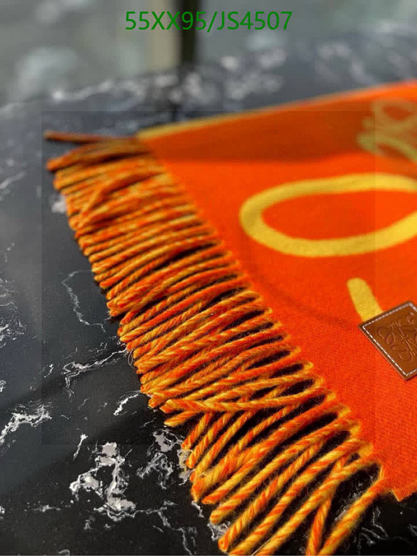 Loewe-Scarf Code: JS4507 $: 55USD