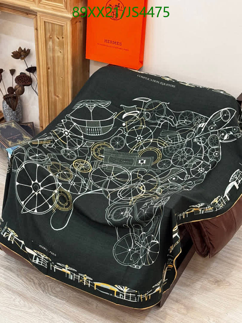 Hermes-Scarf Code: JS4475 $: 89USD