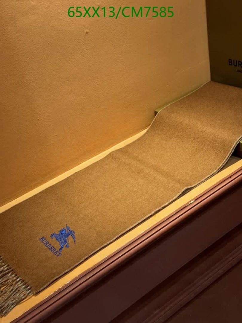 Burberry-Scarf Code: CM7585 $: 65USD