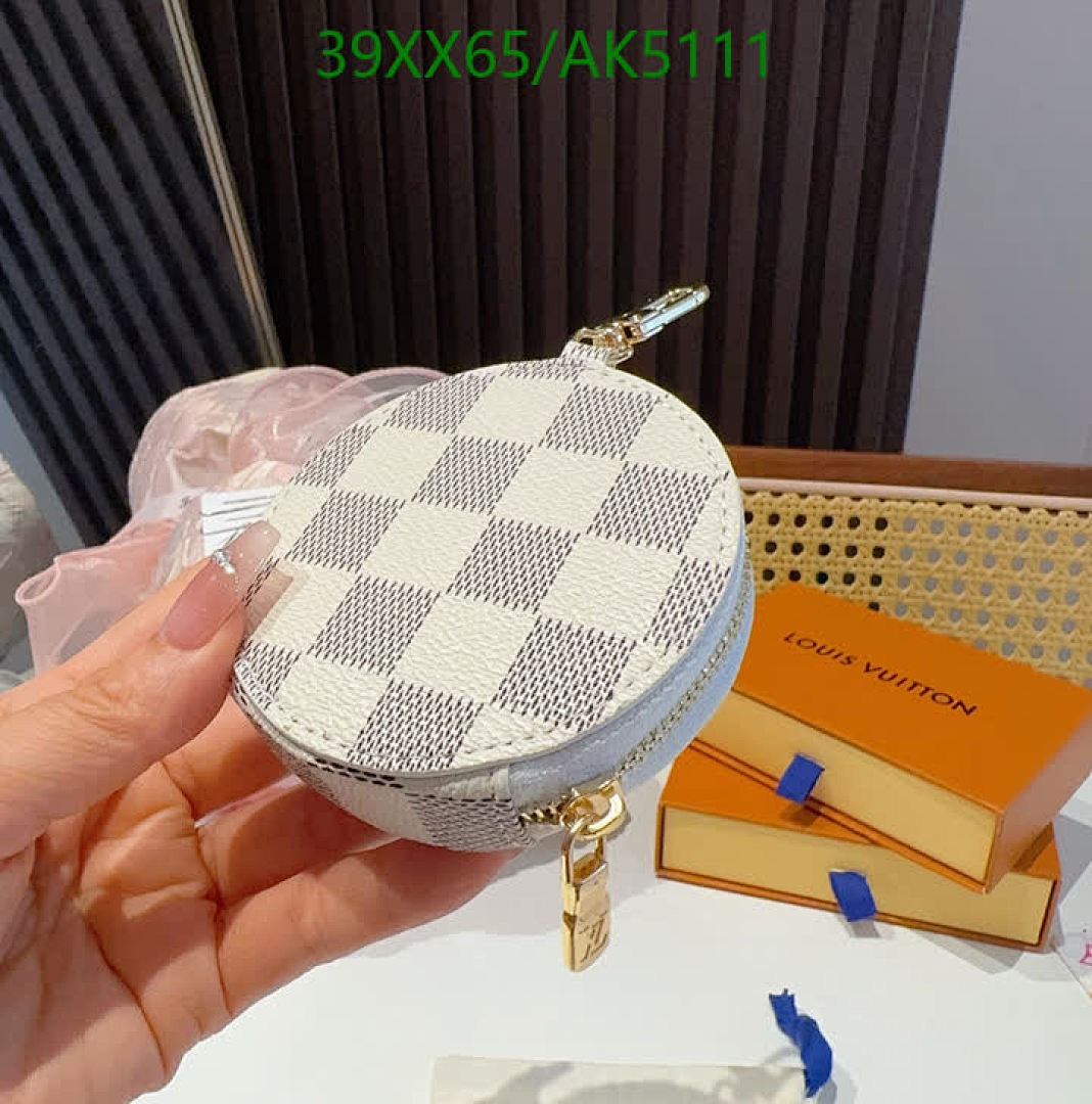 LV-Key pendant Code: AK5111 $: 39USD