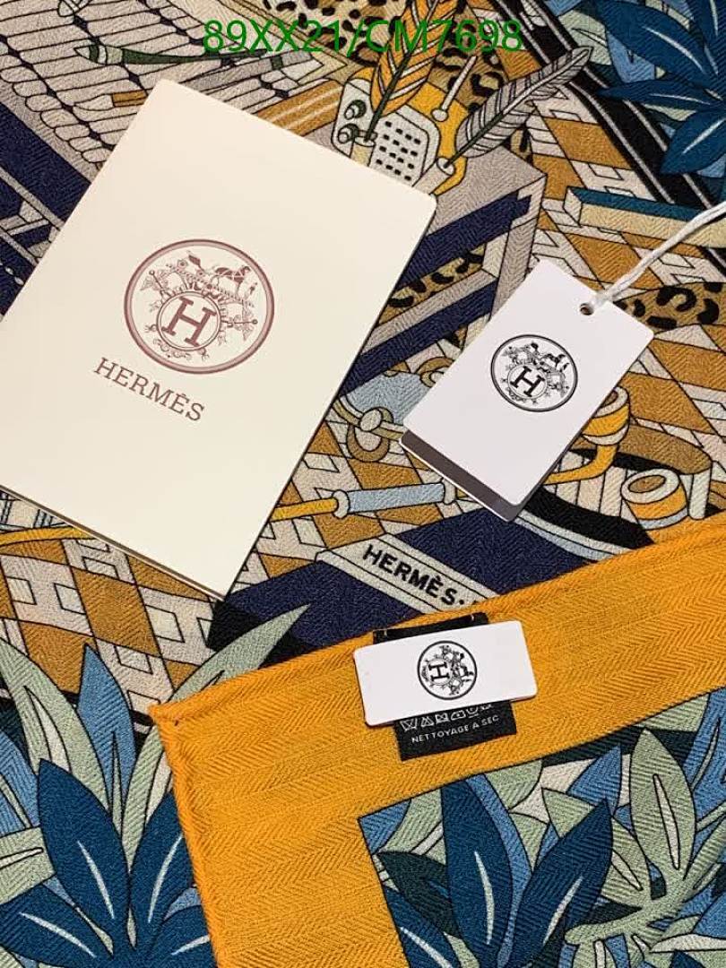 Hermes-Scarf Code: CM7698 $: 89USD