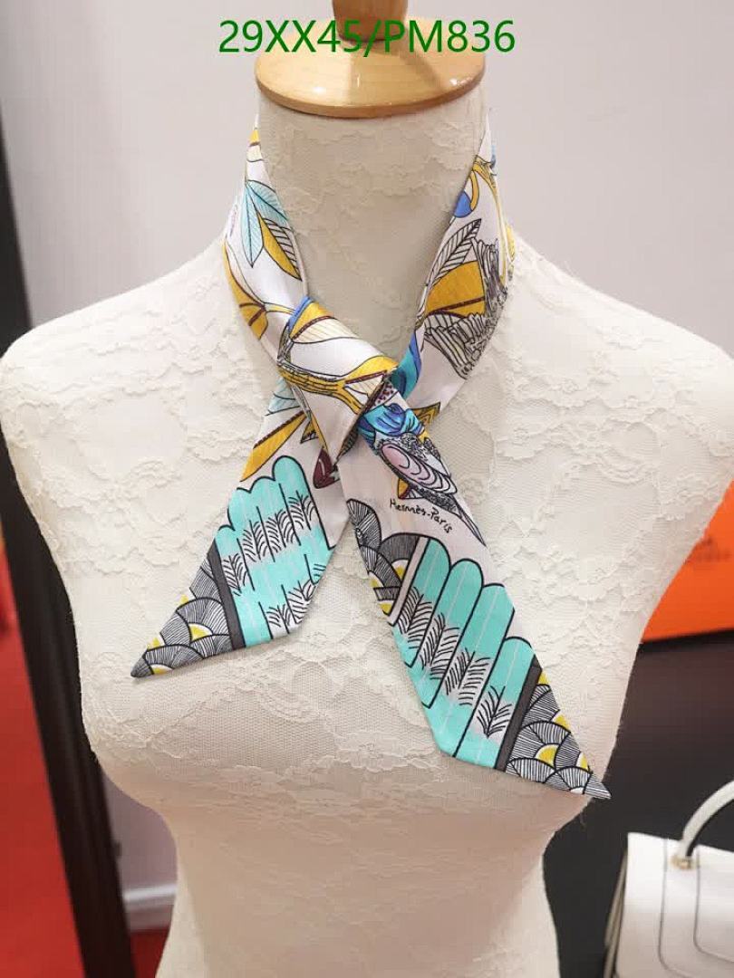 Hermes-Scarf Code: PM836 $: 29USD