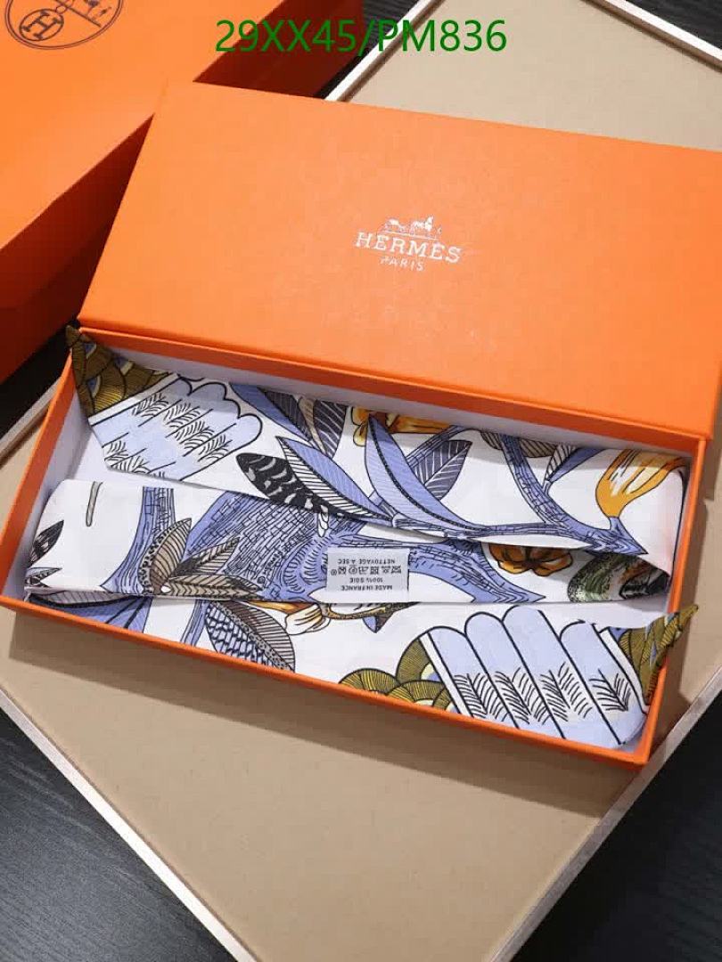 Hermes-Scarf Code: PM836 $: 29USD