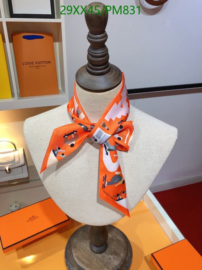 Hermes-Scarf Code: PM831 $: 29USD