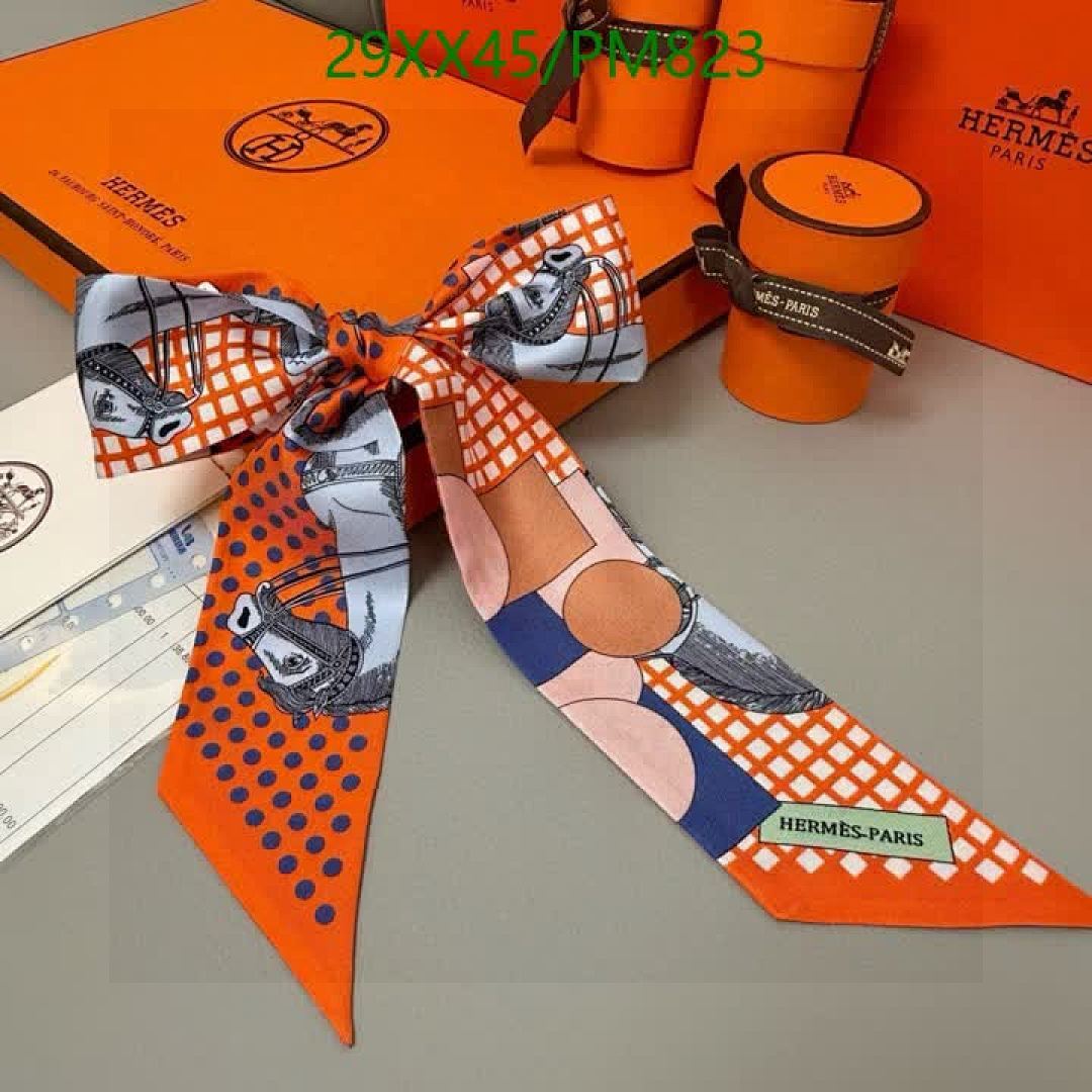 Hermes-Scarf Code: PM823 $: 29USD