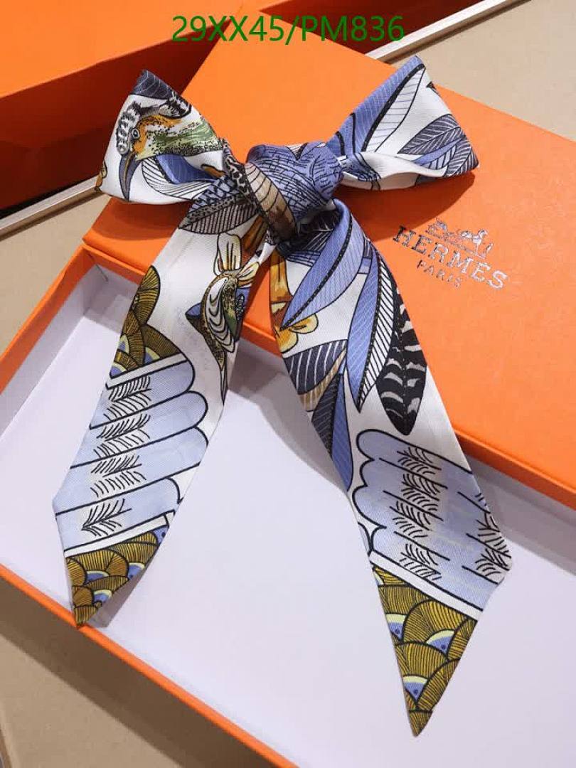 Hermes-Scarf Code: PM836 $: 29USD