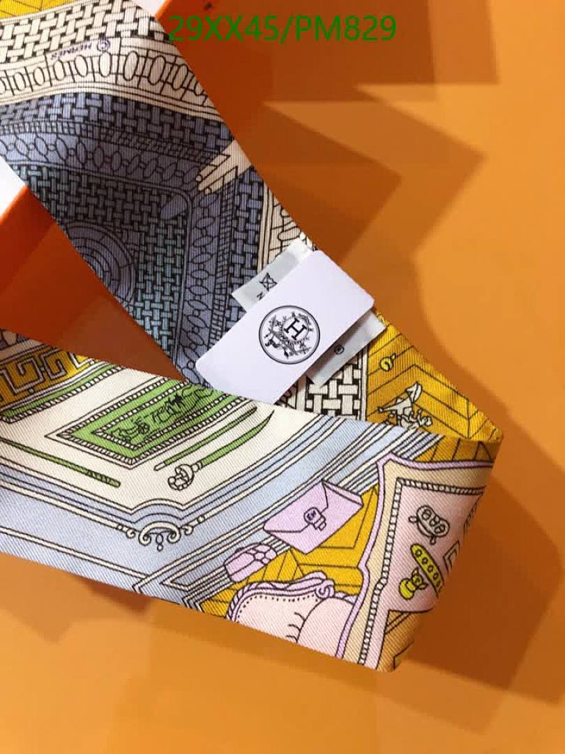 Hermes-Scarf Code: PM829 $: 29USD