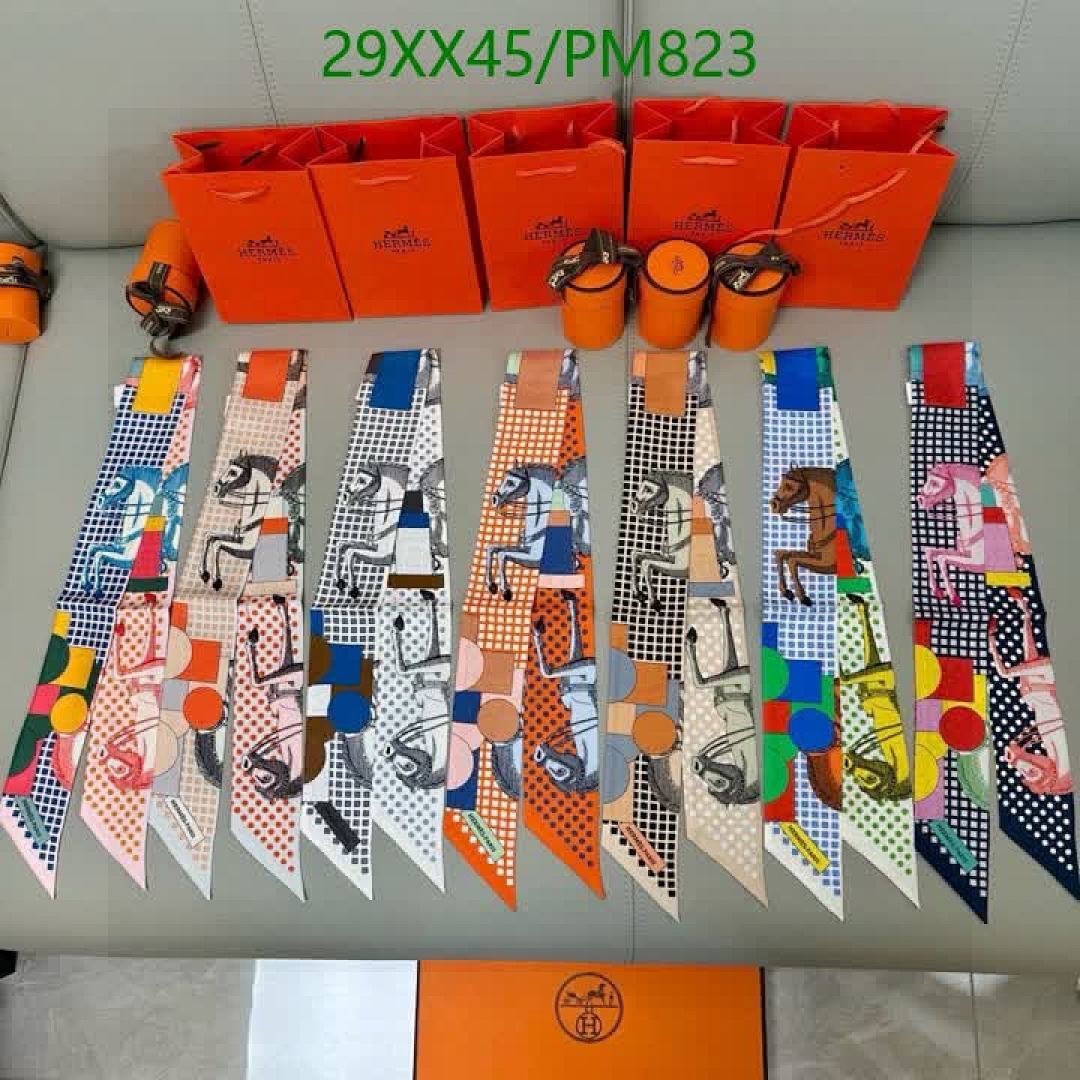 Hermes-Scarf Code: PM823 $: 29USD