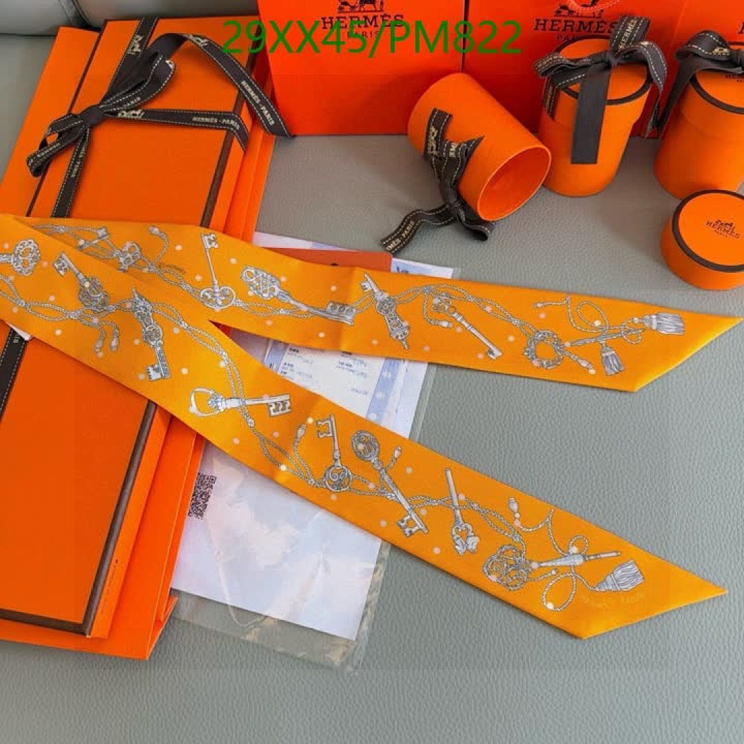Hermes-Scarf Code: PM822 $: 29USD