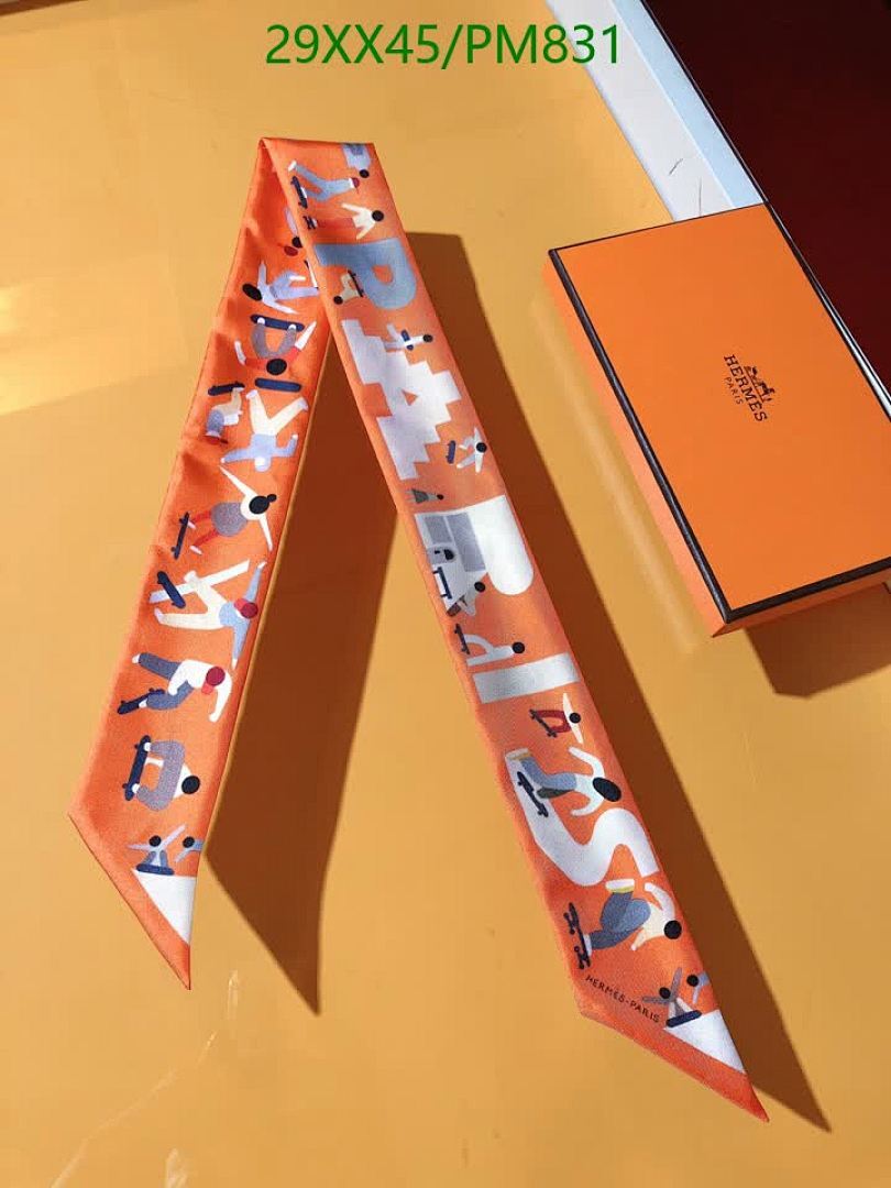 Hermes-Scarf Code: PM831 $: 29USD