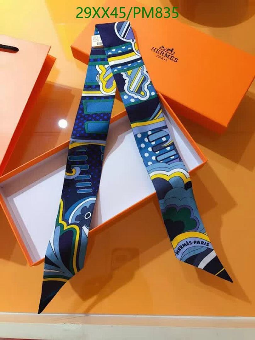 Hermes-Scarf Code: PM835 $: 29USD