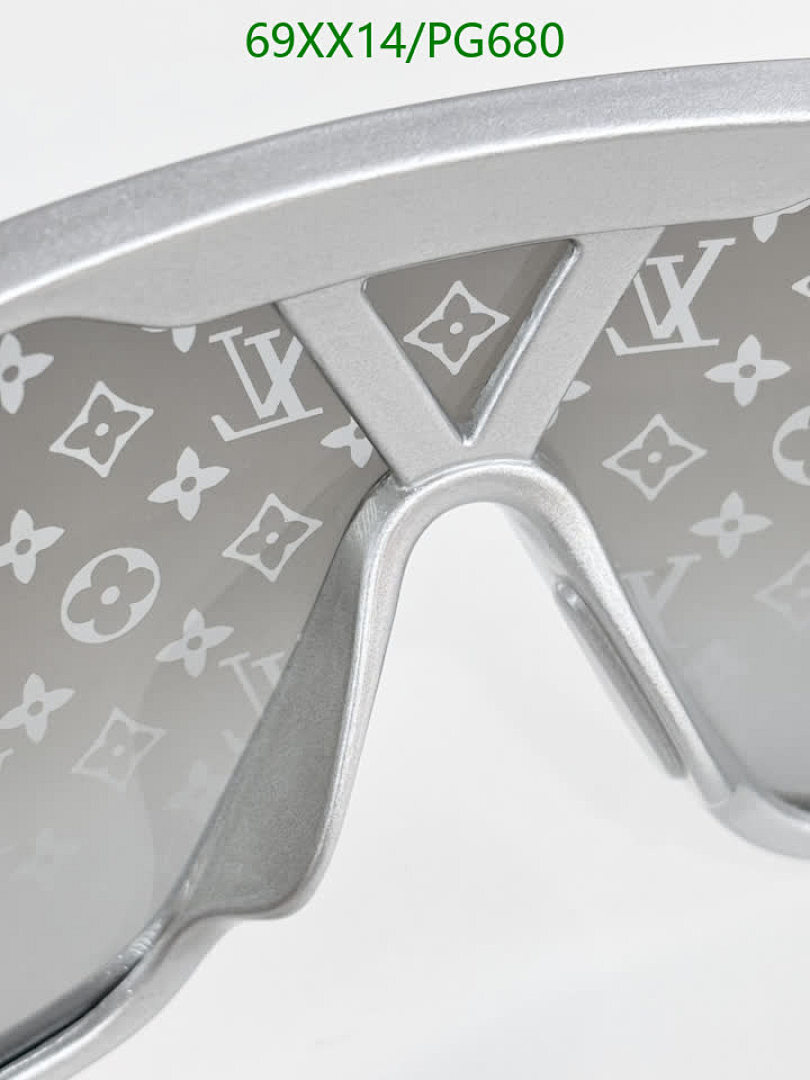 LV-Glasses Code: PG680 $: 69USD
