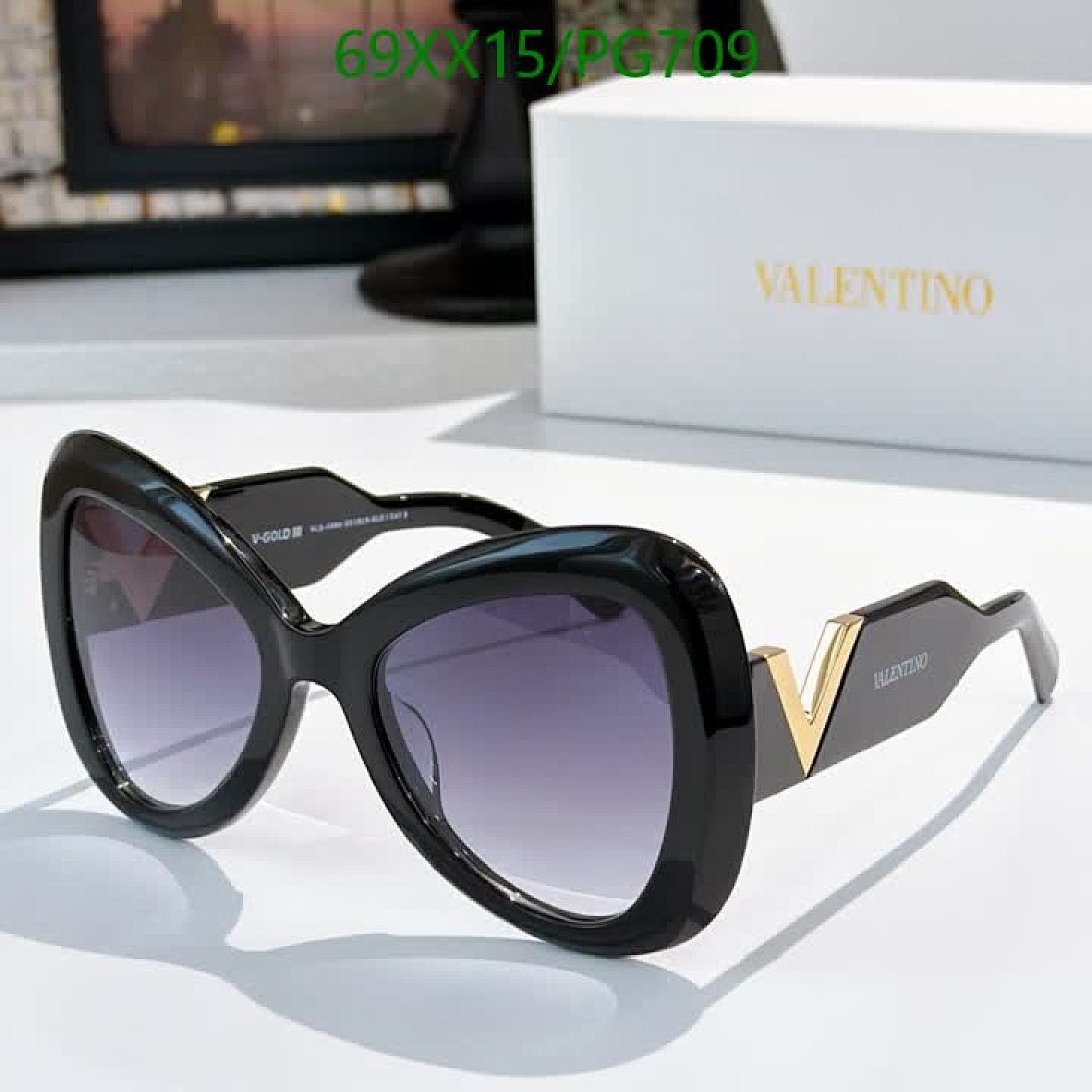 Valentino-Glasses Code: PG709 $: 69USD