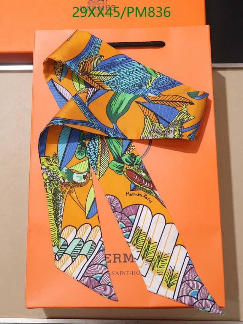 Hermes-Scarf Code: PM836 $: 29USD