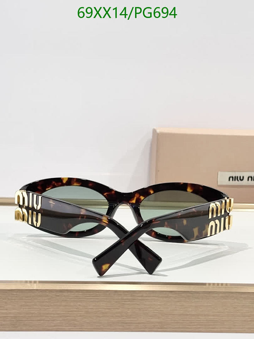 Miu Miu-Glasses Code: PG694 $: 69USD